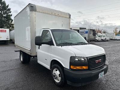 GMC G33503 Box Truck - 265HP, 8 Speed Automatic, Roll up Door