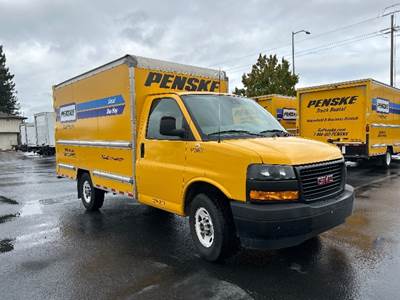 GMC G33503 Box Truck - 276HP, 8 Speed Automatic, Roll up Door
