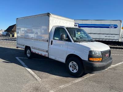 GMC G33503 Box Truck - 276HP, 8 Speed Automatic, Roll up Door