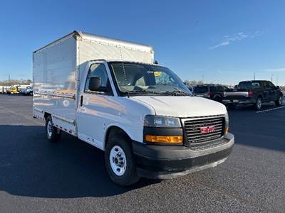 GMC G33503 Box Truck - 276HP, 8 Speed Automatic, Roll up Door