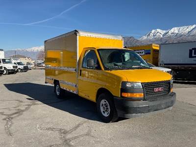 GMC G33503 Box Truck - 276HP, 8 Speed Automatic, Roll up Door