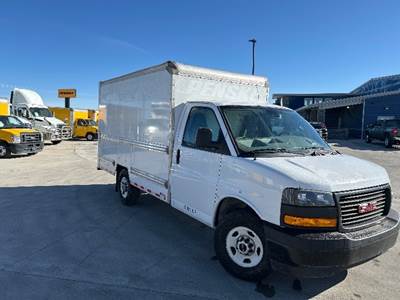 GMC G33503 Box Truck - 276HP, 8 Speed Automatic, Roll up Door