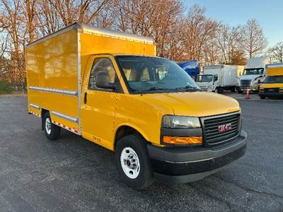 GMC G33503 Box Truck - 276HP, 8 Speed Automatic, Roll up Door