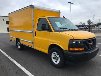 GMC G33503 Box Truck - 276HP, 8 Speed Automatic, Roll up Door