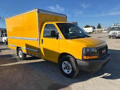 GMC G33503 Box Truck - 276HP, 8 Speed Automatic, Roll up Door