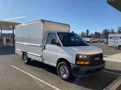 GMC G33503 Box Truck - 276HP, 8 Speed Automatic, Roll up Door