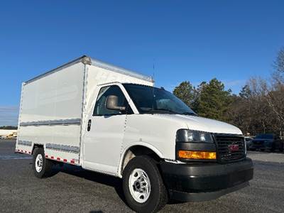 GMC G33503 Box Truck - 276HP, 8 Speed Automatic, Roll up Door