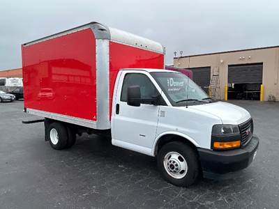GMC G33503 Box Truck - 341HP, 6 Speed Automatic, Roll up Door