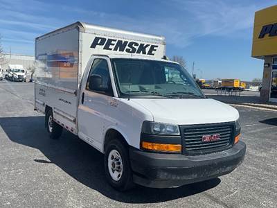 GMC G33503 Box Truck - 276HP, 8 Speed Automatic, Roll up Door