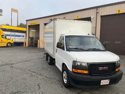 GMC G33503 Box Truck - 276HP, 8 Speed Automatic, Roll up Door