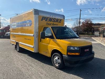 GMC G33903 Box Truck - 401HP, 6 Speed Automatic, Roll up Door
