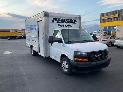GMC G33903 Box Truck - 401HP, 6 Speed Automatic, Roll up Door