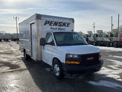 GMC G33903 Box Truck - 401HP, 6 Speed Automatic, Roll up Door