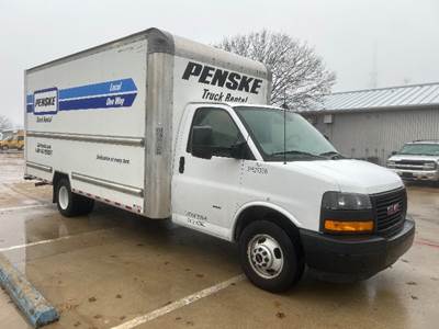 GMC G33903 Box Truck - 401HP, 6 Speed Automatic, Roll up Door