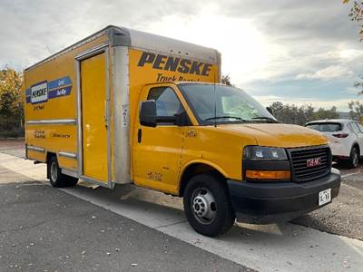GMC G33903 Box Truck - 401HP, 6 Speed Automatic, Roll up Door