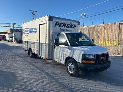 GMC G33903 Box Truck - 401HP, 6 Speed Automatic, Roll up Door