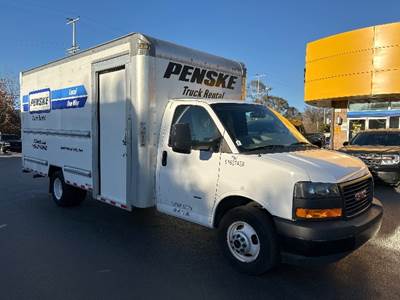 GMC G33903 Box Truck - 401HP, 6 Speed Automatic, Roll up Door