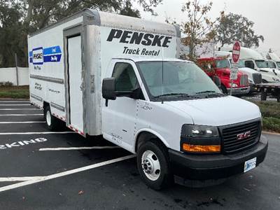 GMC G33903 Box Truck - 401HP, 6 Speed Automatic, Roll up Door