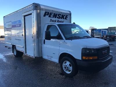 GMC G33903 Box Truck - 401HP, 6 Speed Automatic, Roll up Door