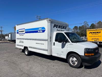 GMC G33903 Box Truck - 401HP, 6 Speed Automatic, Roll up Door