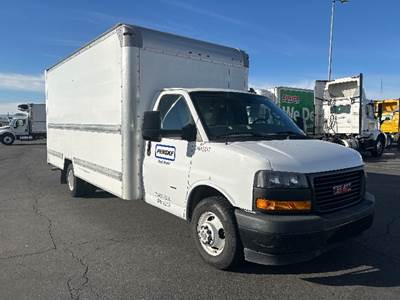 GMC G33903 Box Truck - 341HP, 6 Speed Automatic, Roll up Door