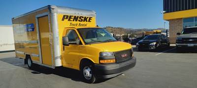 GMC G33903 Box Truck - 401HP, 6 Speed Automatic, Roll up Door