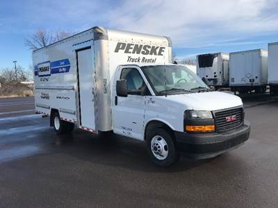 GMC G33903 Box Truck - 401HP, 6 Speed Automatic, Roll up Door