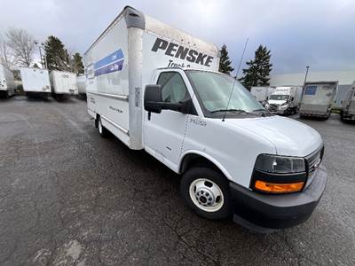 GMC G33903 Box Truck - 401HP, 6 Speed Automatic, Roll up Door
