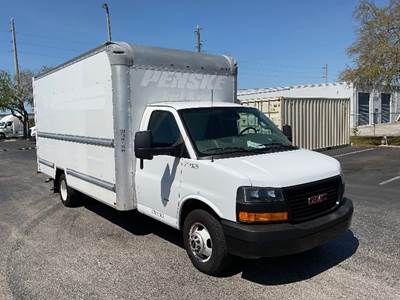 GMC G33903 16 ft Box Truck - 341HP, 6 Speed Automatic, Roll up Door