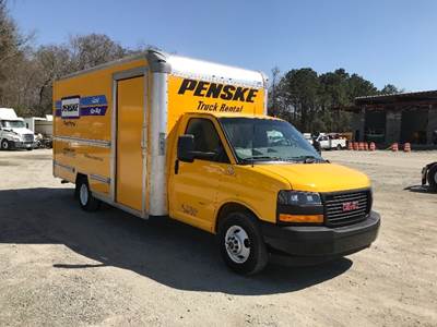 GMC G33903 Box Truck - 401HP, 6 Speed Automatic, Roll up Door