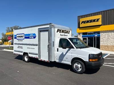 GMC G33903 Box Truck - 401HP, 6 Speed Automatic, Roll up Door