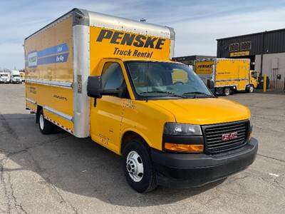 GMC G33903 Box Truck - 401HP, 6 Speed Automatic, Roll up Door