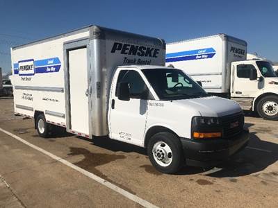 GMC G33903 Box Truck - 401HP, 6 Speed Automatic, Roll up Door