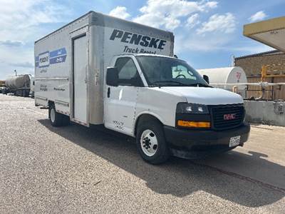 GMC G33903 Box Truck - 401HP, 6 Speed Automatic, Roll up Door