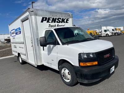 GMC G33903 Box Truck - 401HP, 6 Speed Automatic, Roll up Door