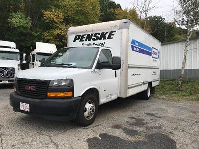 GMC G33903 16 ft Box Truck - 341HP, 6 Speed Automatic, Roll up Door