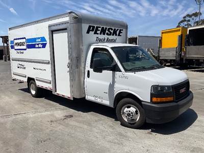 GMC G33903 Box Truck - 401HP, 6 Speed Automatic, Roll up Door