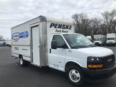 GMC G33903 Box Truck - 401HP, 6 Speed Automatic, Roll up Door