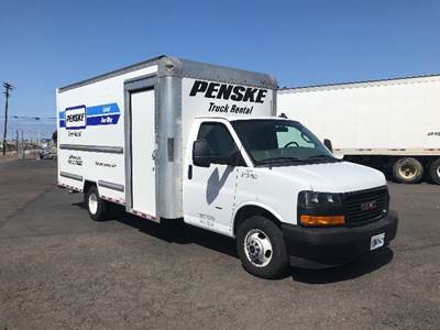 GMC G33903 Box Truck - 401HP, 6 Speed Automatic, Roll up Door