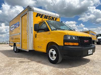 GMC G33903 Box Truck - 401HP, 6 Speed Automatic, Roll up Door