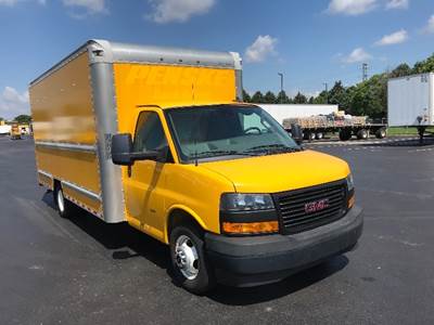 GMC G33903 16 ft Box Truck - 341HP, 6 Speed Automatic, Roll up Door