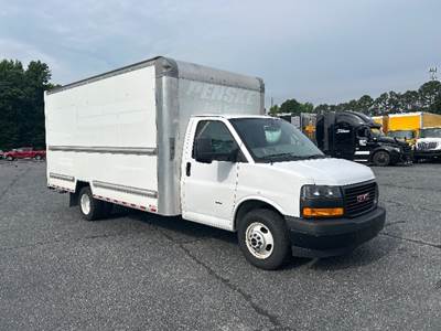 GMC G33903 Box Truck - 401HP, 6 Speed Automatic, Roll up Door