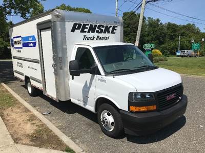 GMC G33903 Box Truck - 401HP, 6 Speed Automatic, Roll up Door