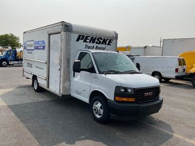 GMC G33903 Box Truck - 401HP, 6 Speed Automatic, Roll up Door