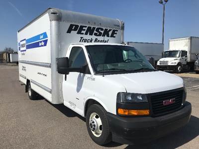 GMC G33903 Box Truck - 341HP, 6 Speed Automatic, Roll up Door