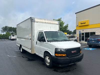 GMC G33903 Box Truck - 341HP, 6 Speed Automatic, Roll up Door