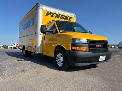 GMC G33903 Box Truck - 401HP, 6 Speed Automatic, Roll up Door