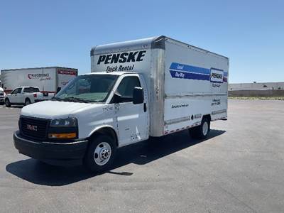 GMC G33903 Box Truck - 401HP, 6 Speed Automatic, Roll up Door
