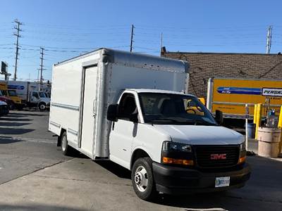 GMC G33903 Box Truck - 401HP, 6 Speed Automatic, Roll up Door