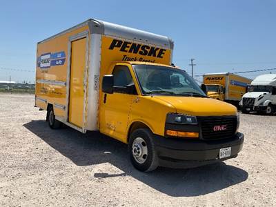 GMC G33903 Box Truck - 401HP, 6 Speed Automatic, Roll up Door